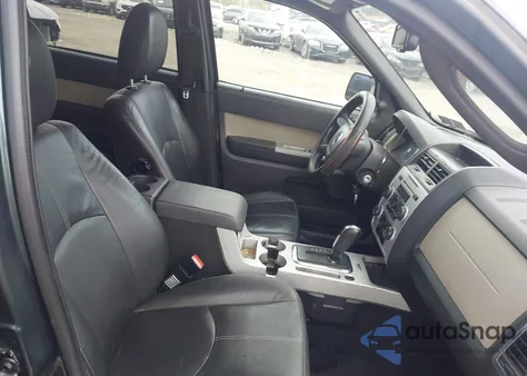 2009 Mercury Mariner Premier z USA, uszkodzony, nr VIN 4M2CU87719KJ13048